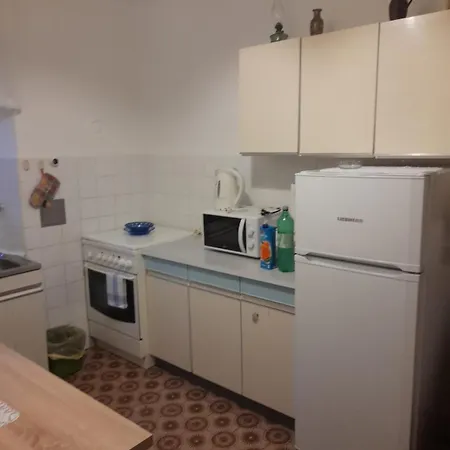 Pensionat Opium Old 3*
