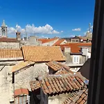 Opium Old Vendégház 3*